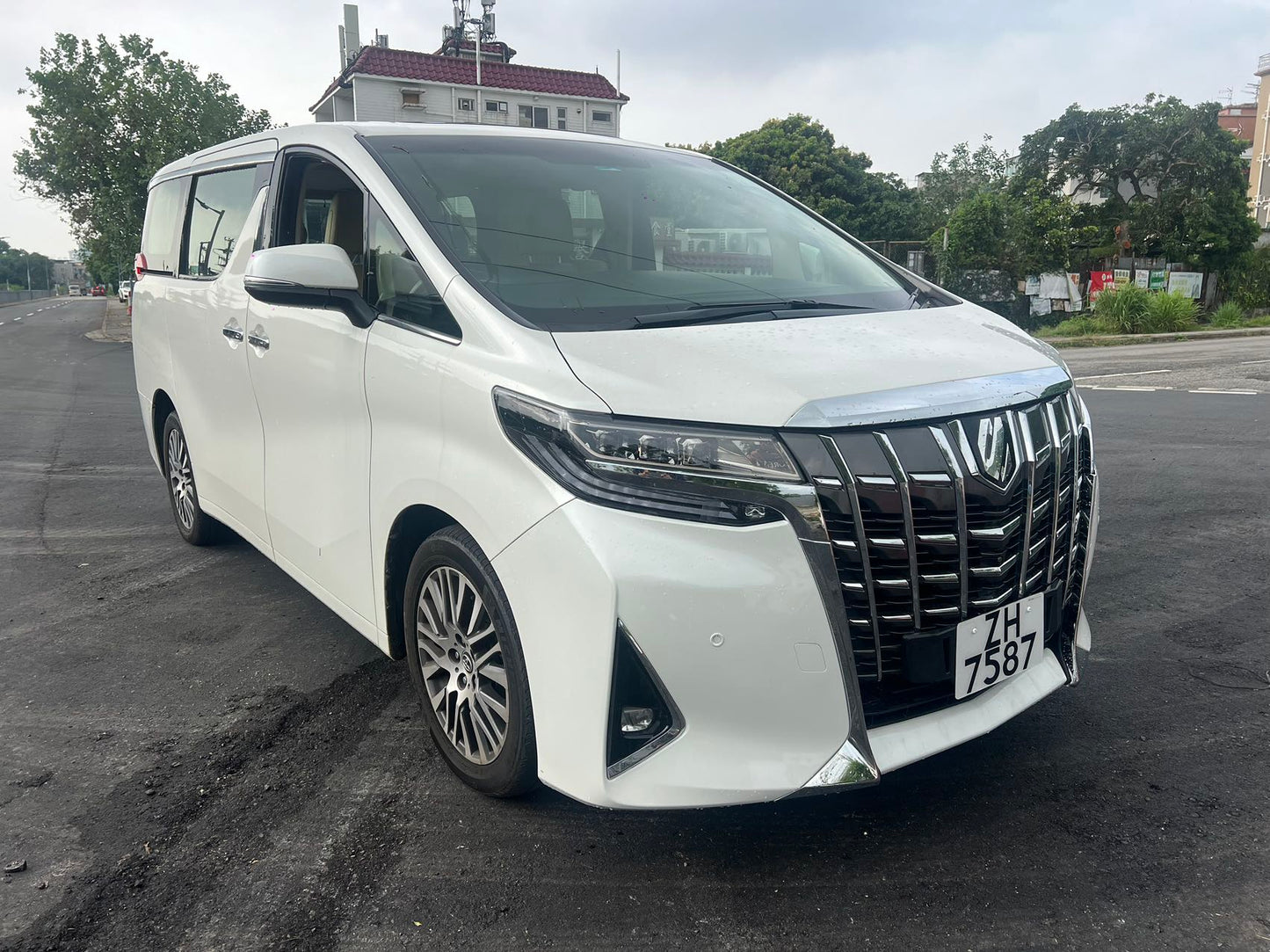 ALPHARD (Y'2016 O'1 KM'86,399 WHITE AT)