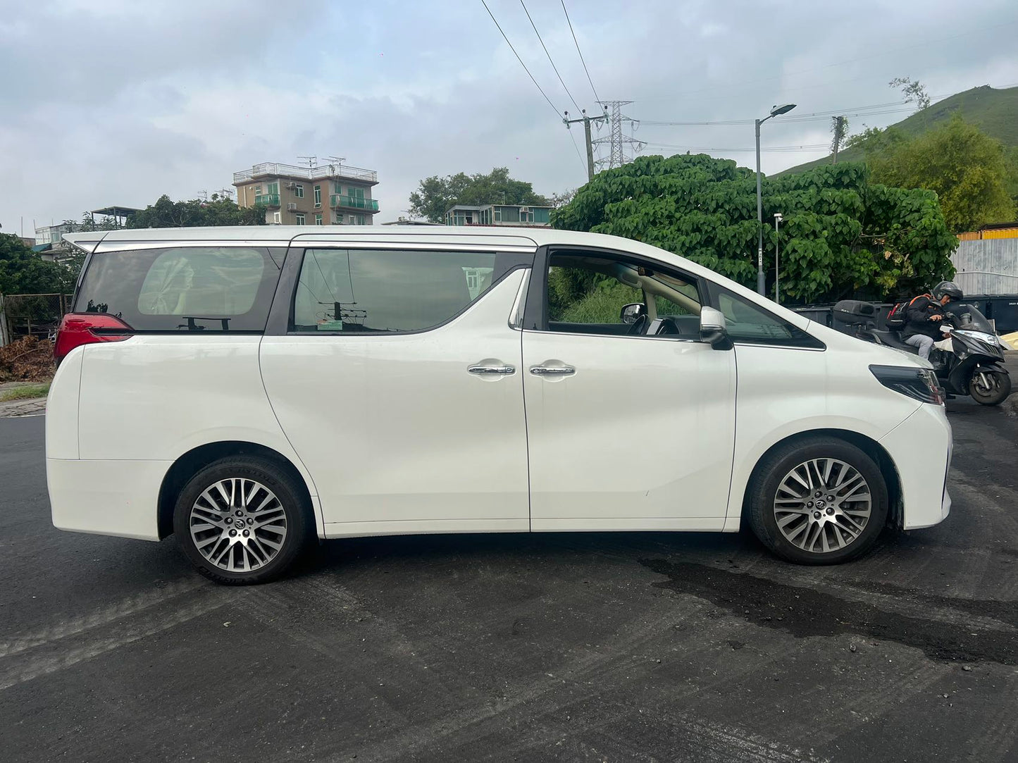 ALPHARD (Y'2016 O'1 KM'86,399 WHITE AT)