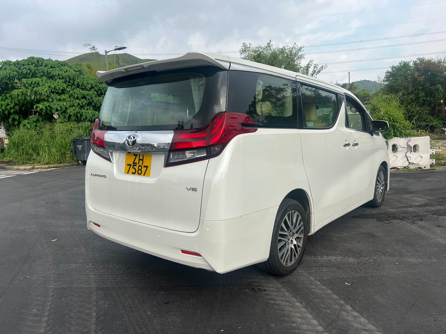 ALPHARD (Y'2016 O'1 KM'86,399 WHITE AT)