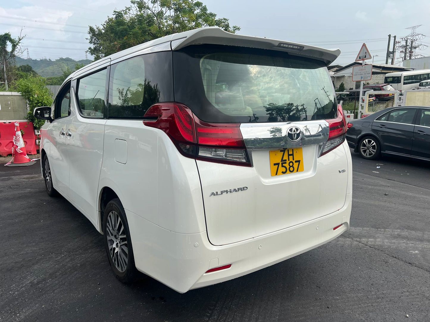 ALPHARD (Y'2016 O'1 KM'86,399 WHITE AT)