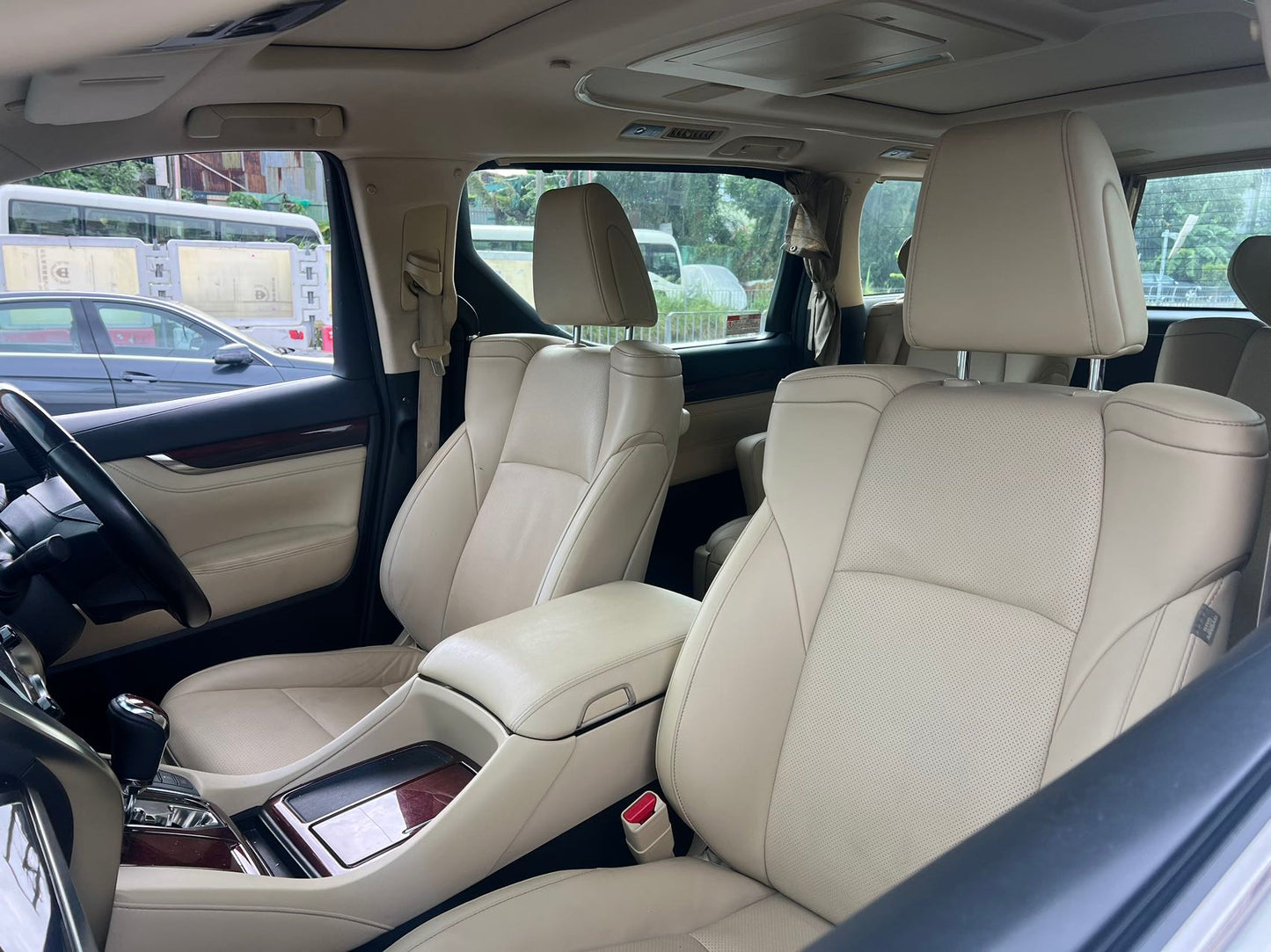 ALPHARD (Y'2016 O'1 KM'86,399 WHITE AT)