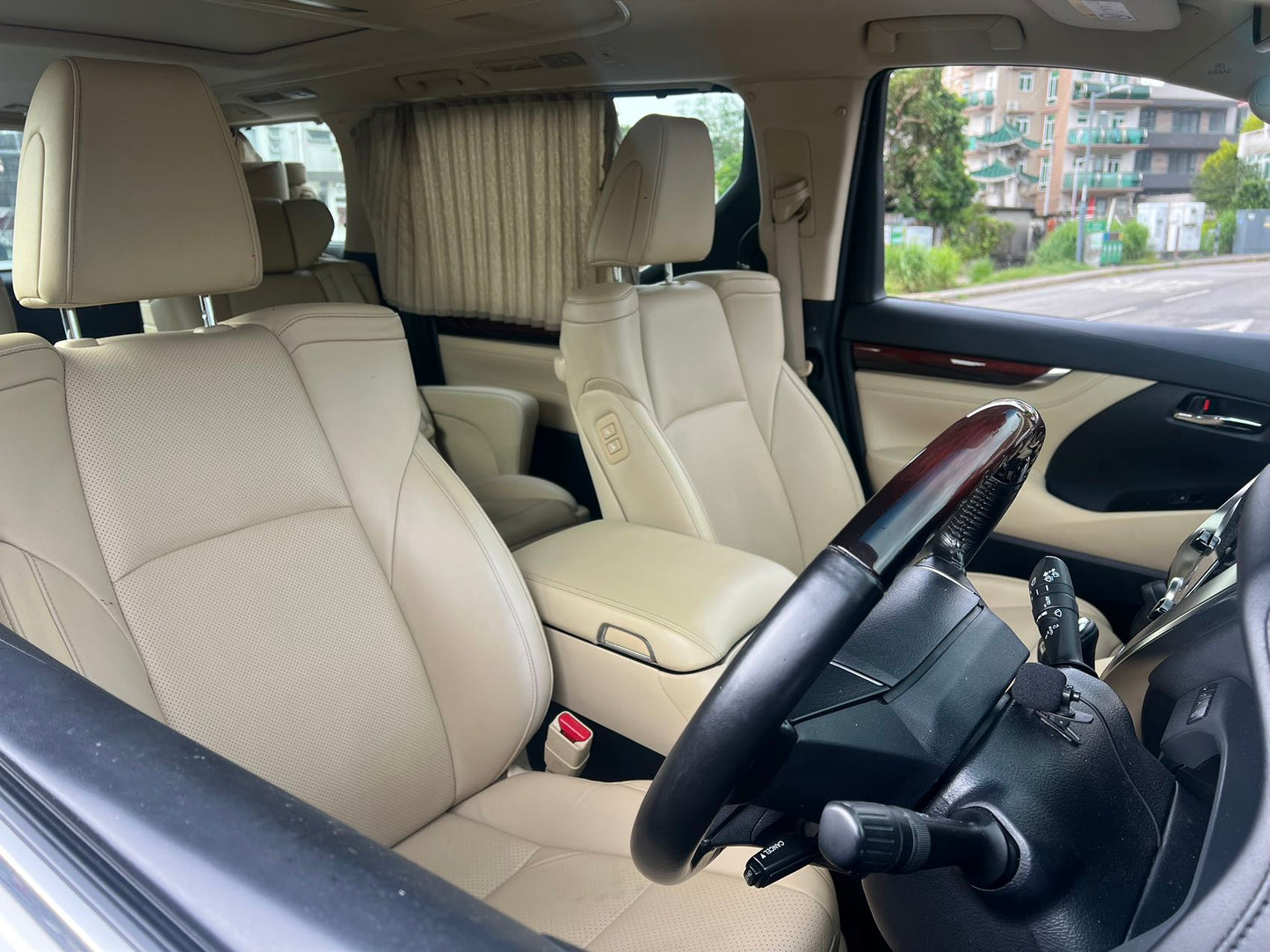 ALPHARD (Y'2016 O'1 KM'86,399 WHITE AT)