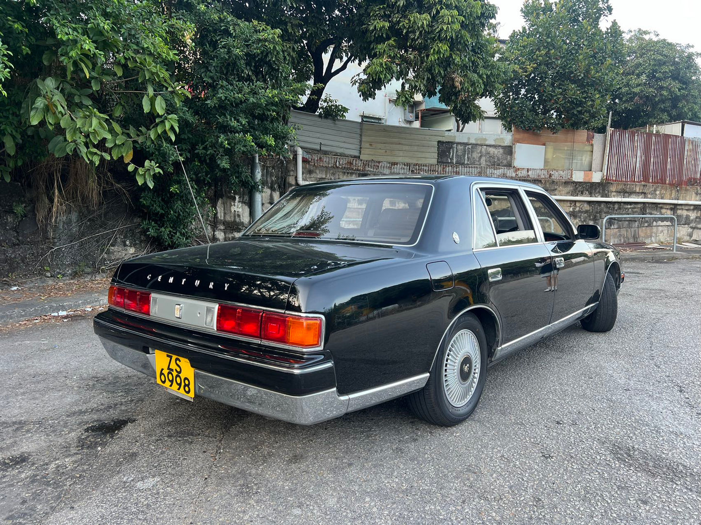 CENTURY (Y'2000 O'1 KM'100,000 BLACK MT)