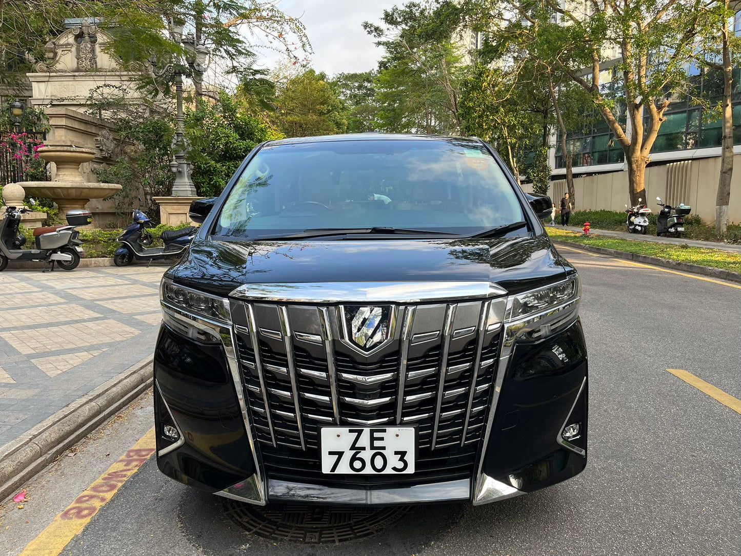 ALPHARD (Y'2020 O'1 KM'60,000 BLACK AT)