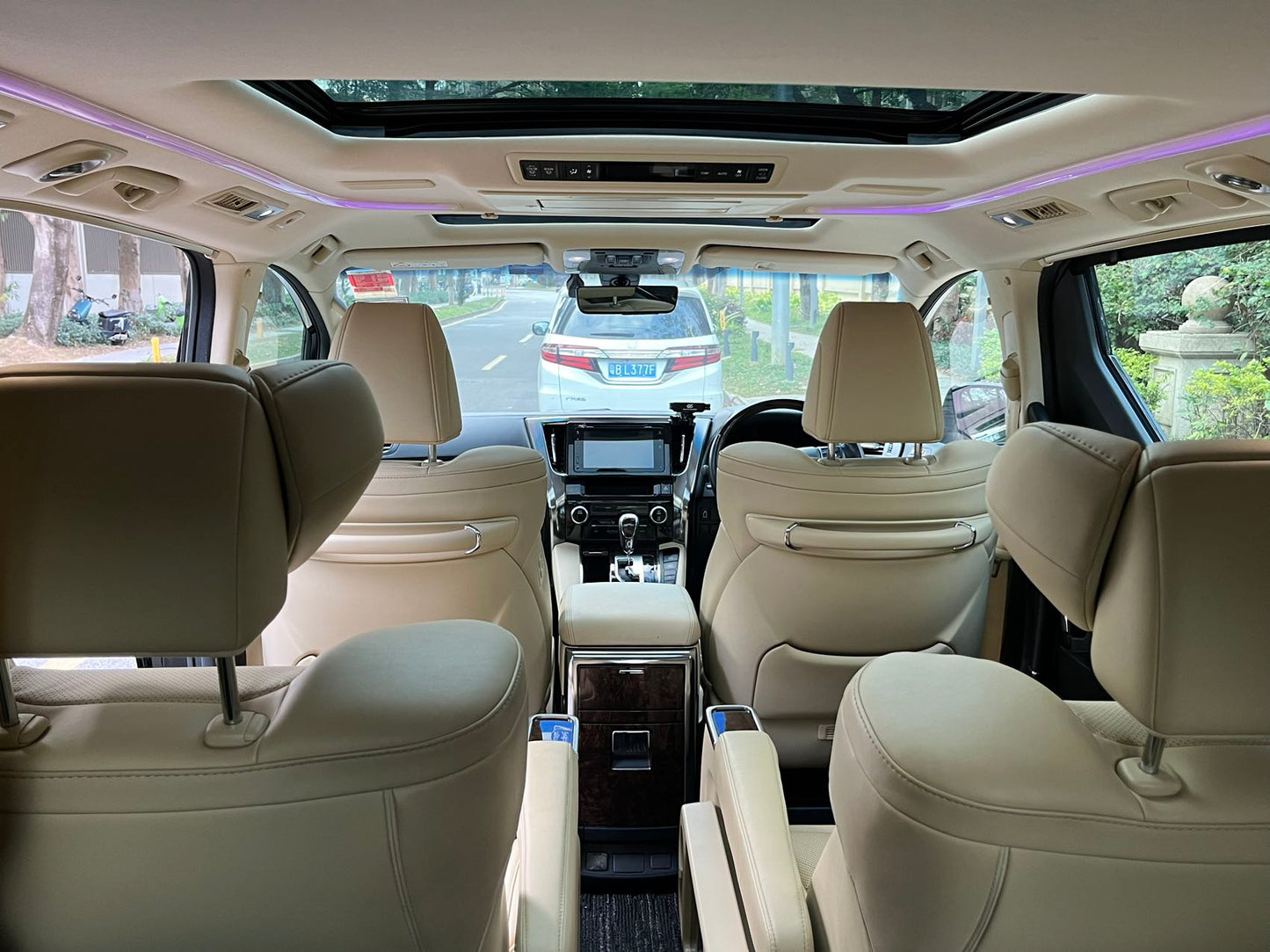 ALPHARD (Y'2020 O'1 KM'60,000 BLACK AT)