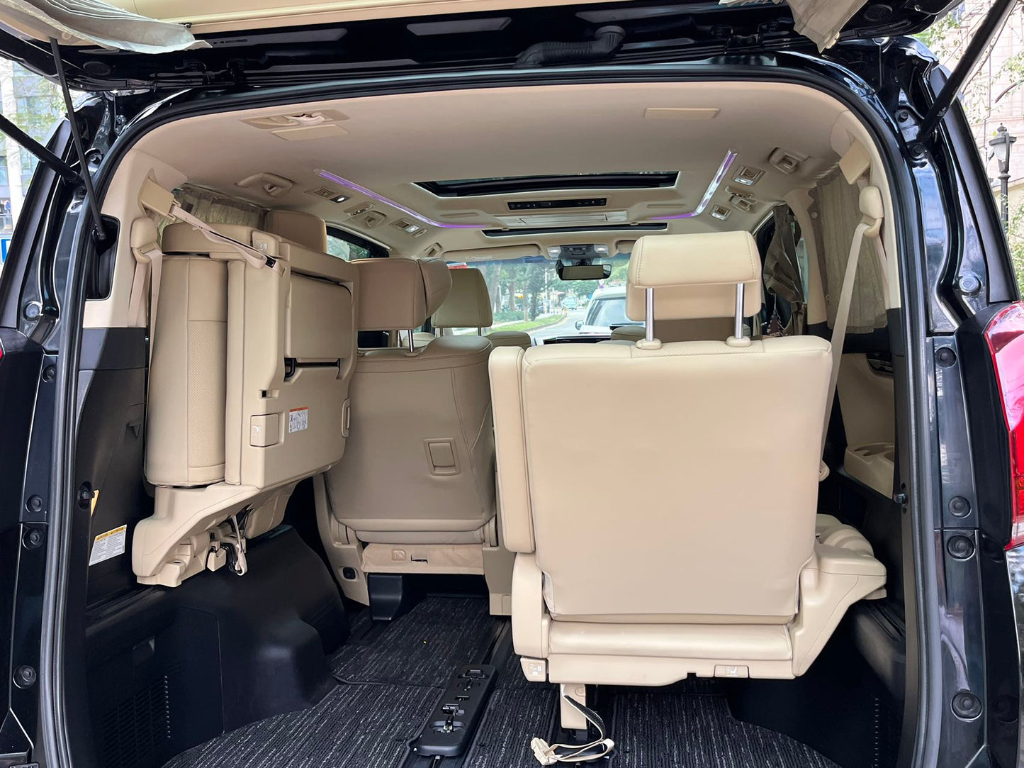 ALPHARD (Y'2020 O'1 KM'60,000 BLACK AT)