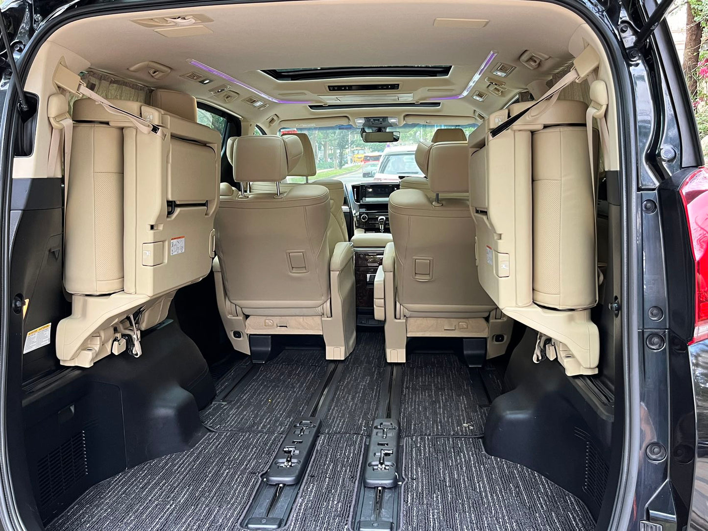 ALPHARD (Y'2020 O'1 KM'60,000 BLACK AT)