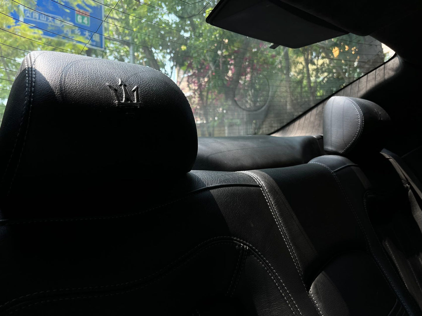 GRANTURISMO (Y'2011 O'1 KM'40,000 BLACK AT)
