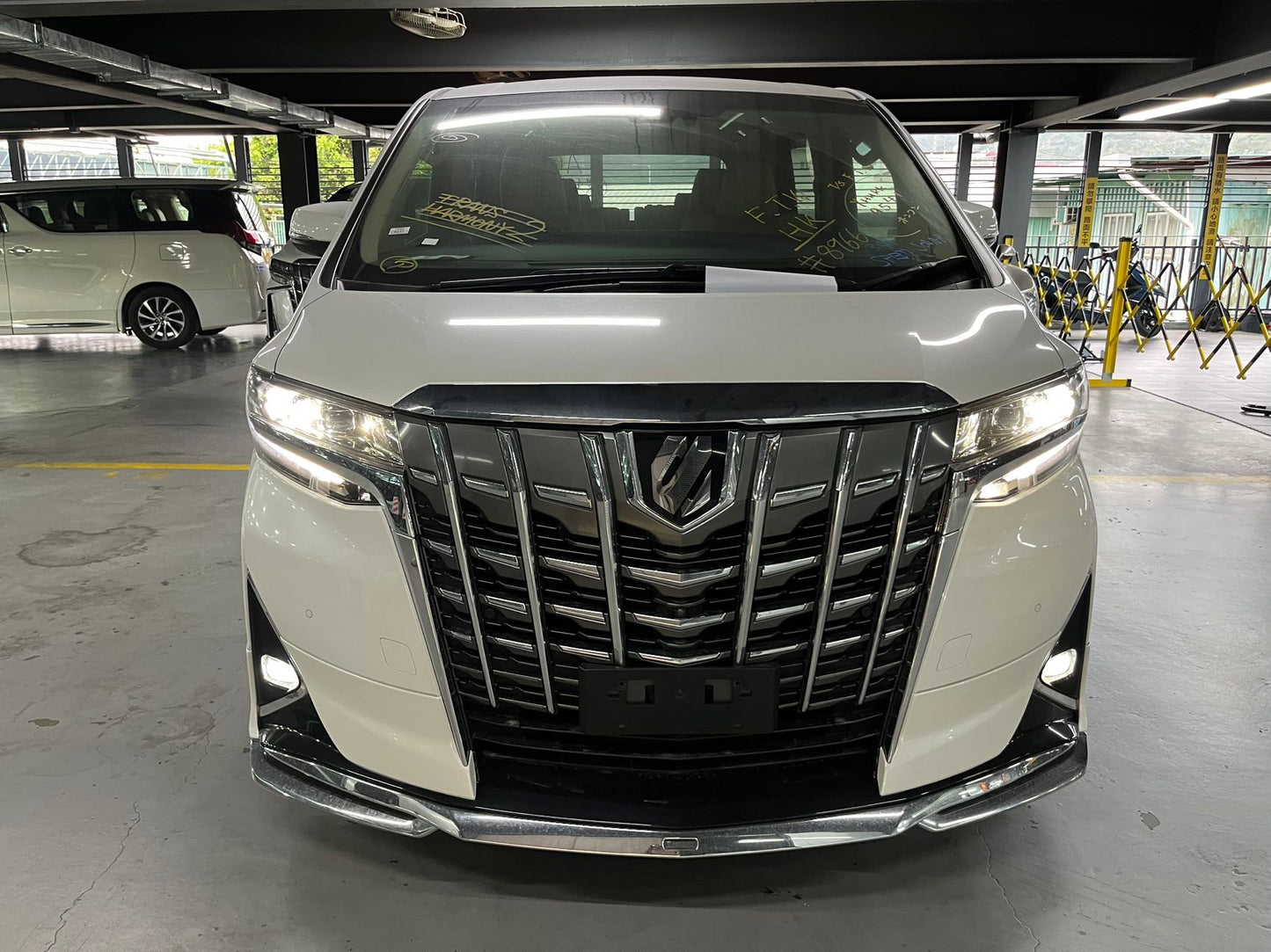 ALPHARD (Y'2018 O'1 KM'56,000 WHITE AT)