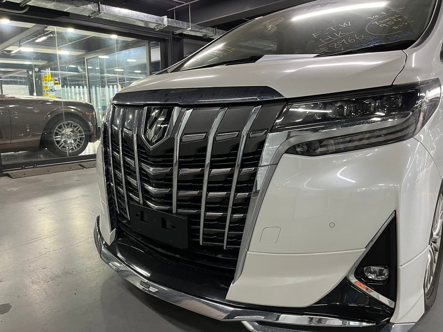 ALPHARD (Y'2018 O'1 KM'56,000 WHITE AT)
