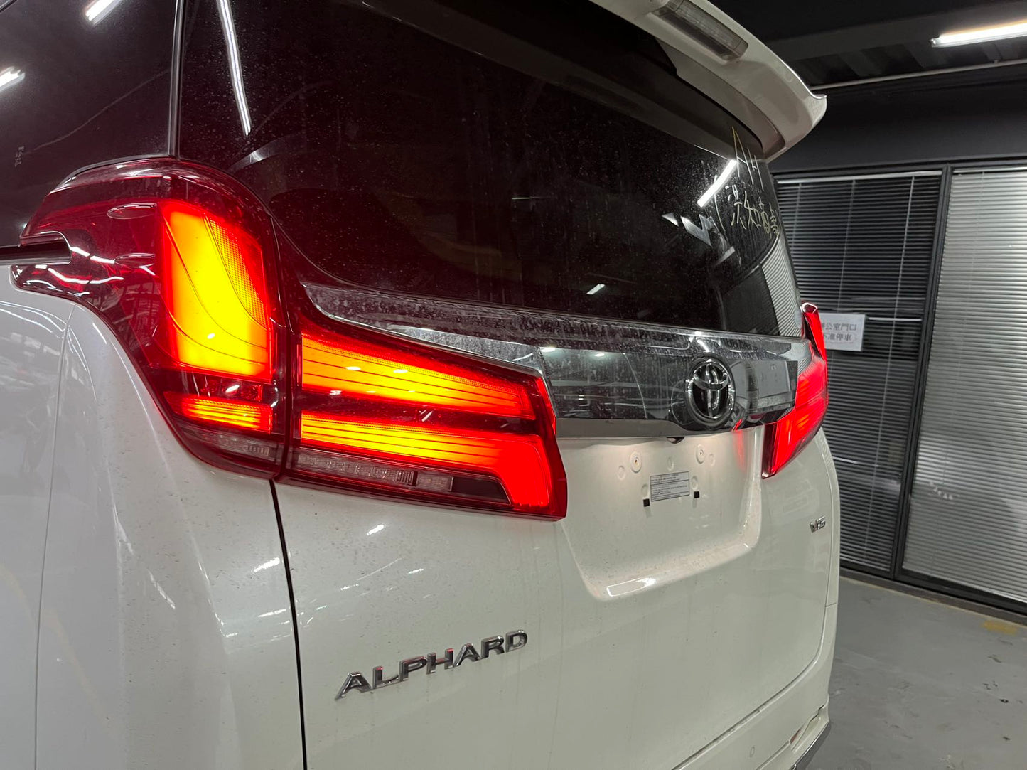 ALPHARD (Y'2018 O'1 KM'56,000 WHITE AT)