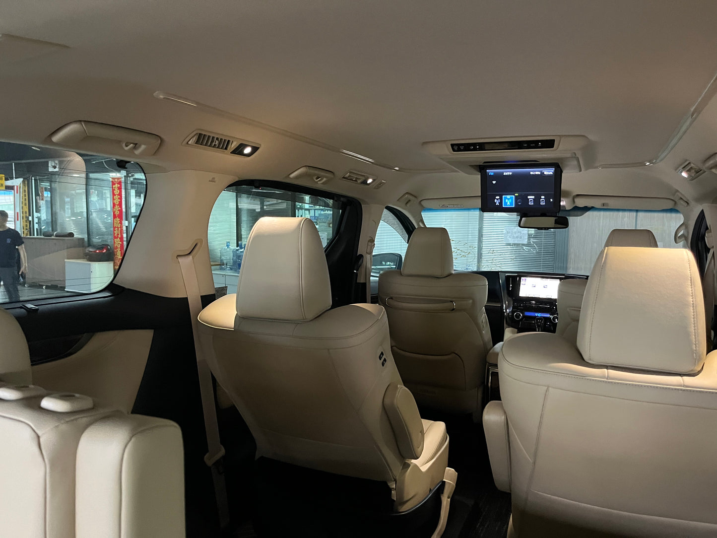 ALPHARD (Y'2018 O'1 KM'56,000 WHITE AT)