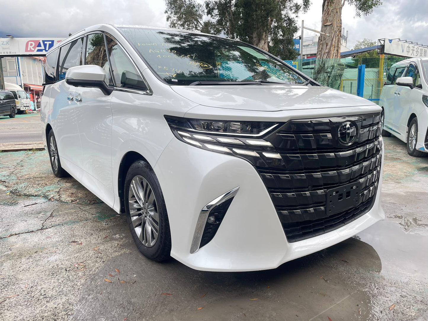 ALPHARD (Y'2024 O'0 KM'1,035 WHITE AT)