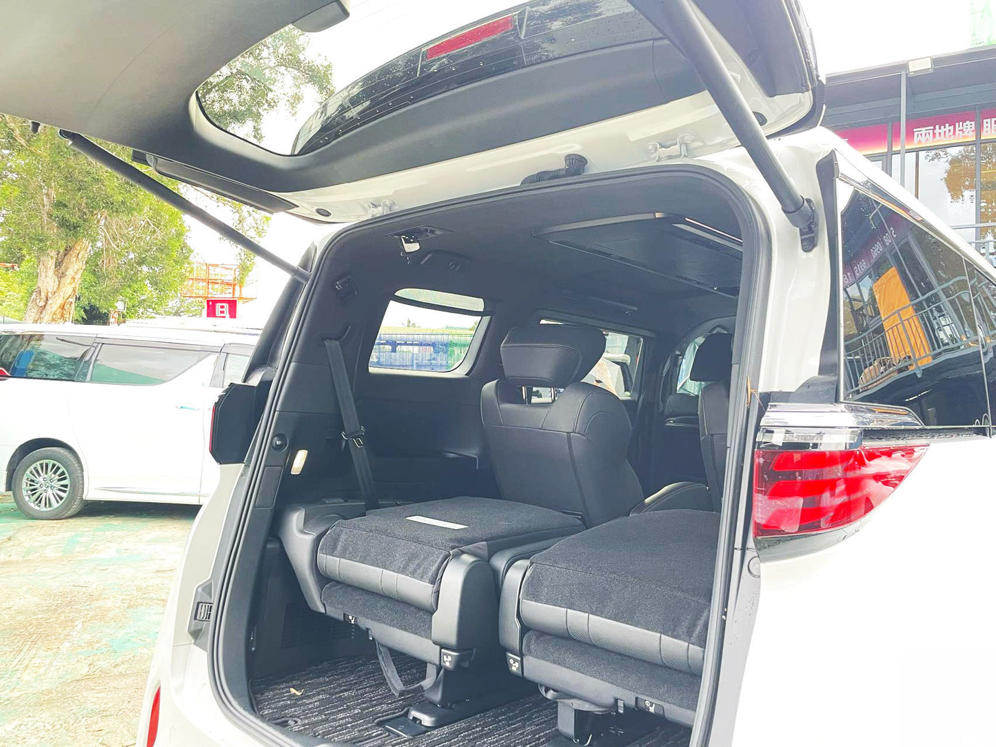 ALPHARD (Y'2024 O'0 KM'1,035 WHITE AT)