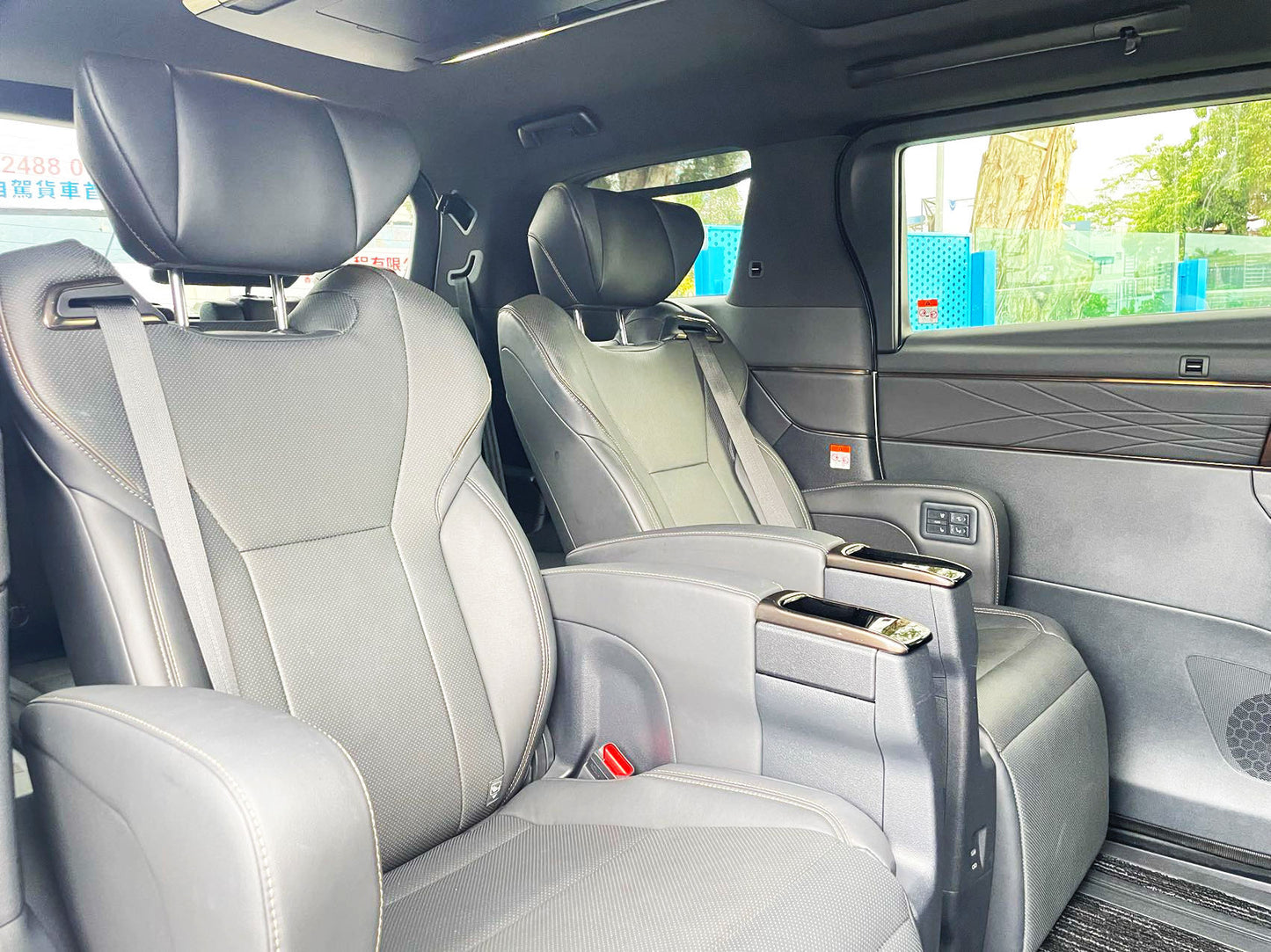 ALPHARD (Y'2024 O'0 KM'1,035 WHITE AT)