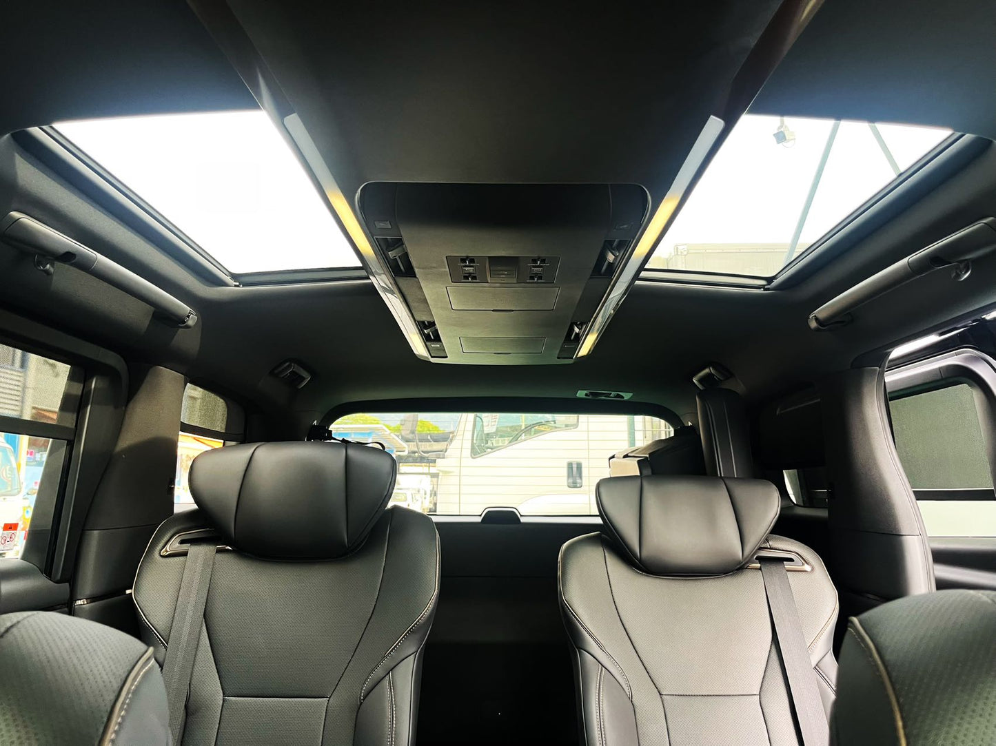ALPHARD (Y'2024 O'0 KM'1,330 BLACK AT)
