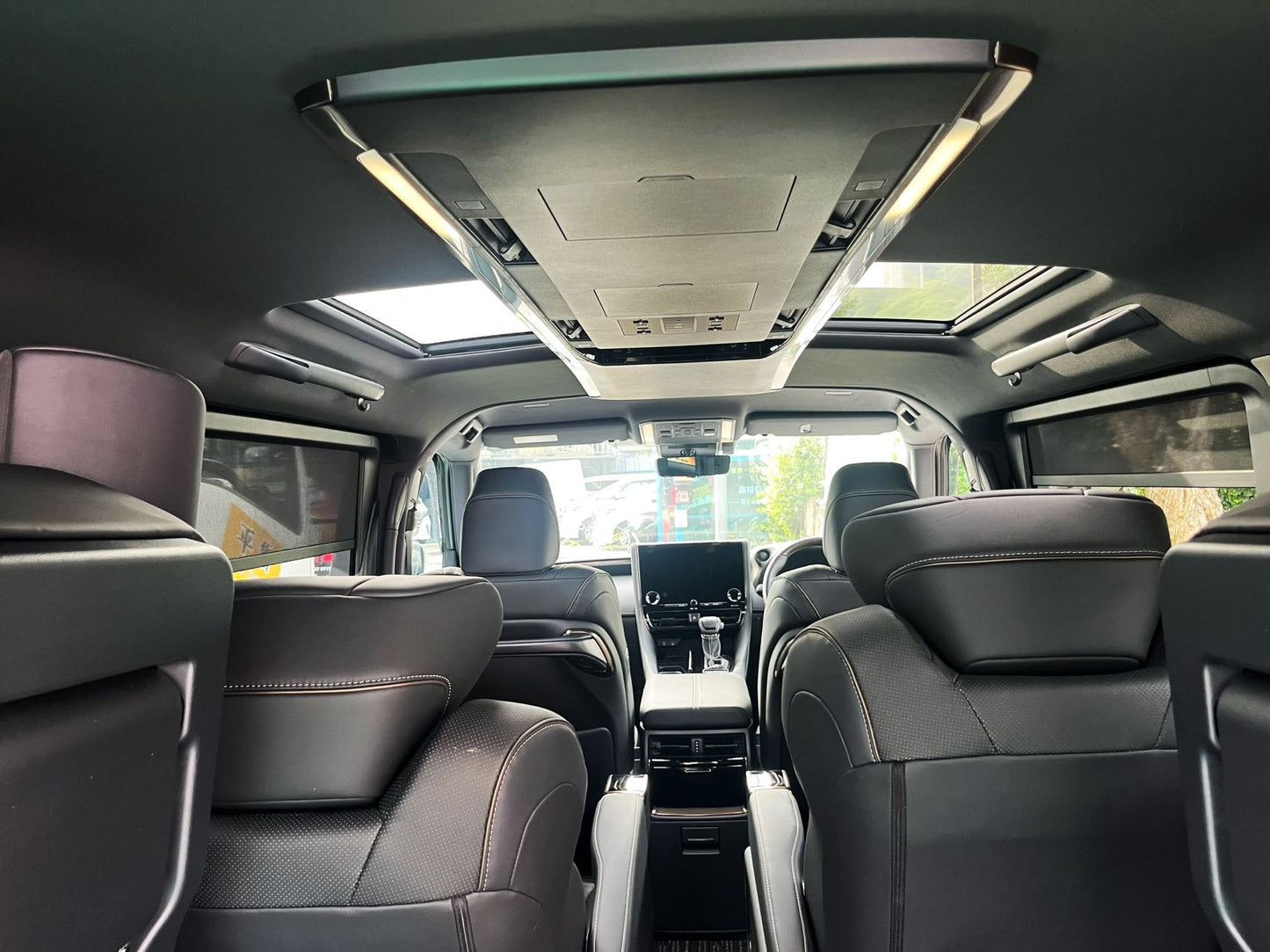 ALPHARD (Y'2024 O'0 KM'1,330 BLACK AT)