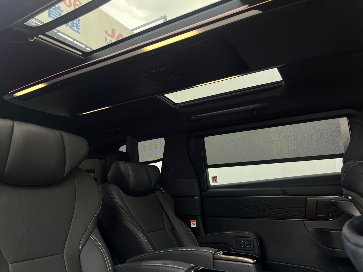 ALPHARD (Y'2024 O'0 KM'1,330 BLACK AT)