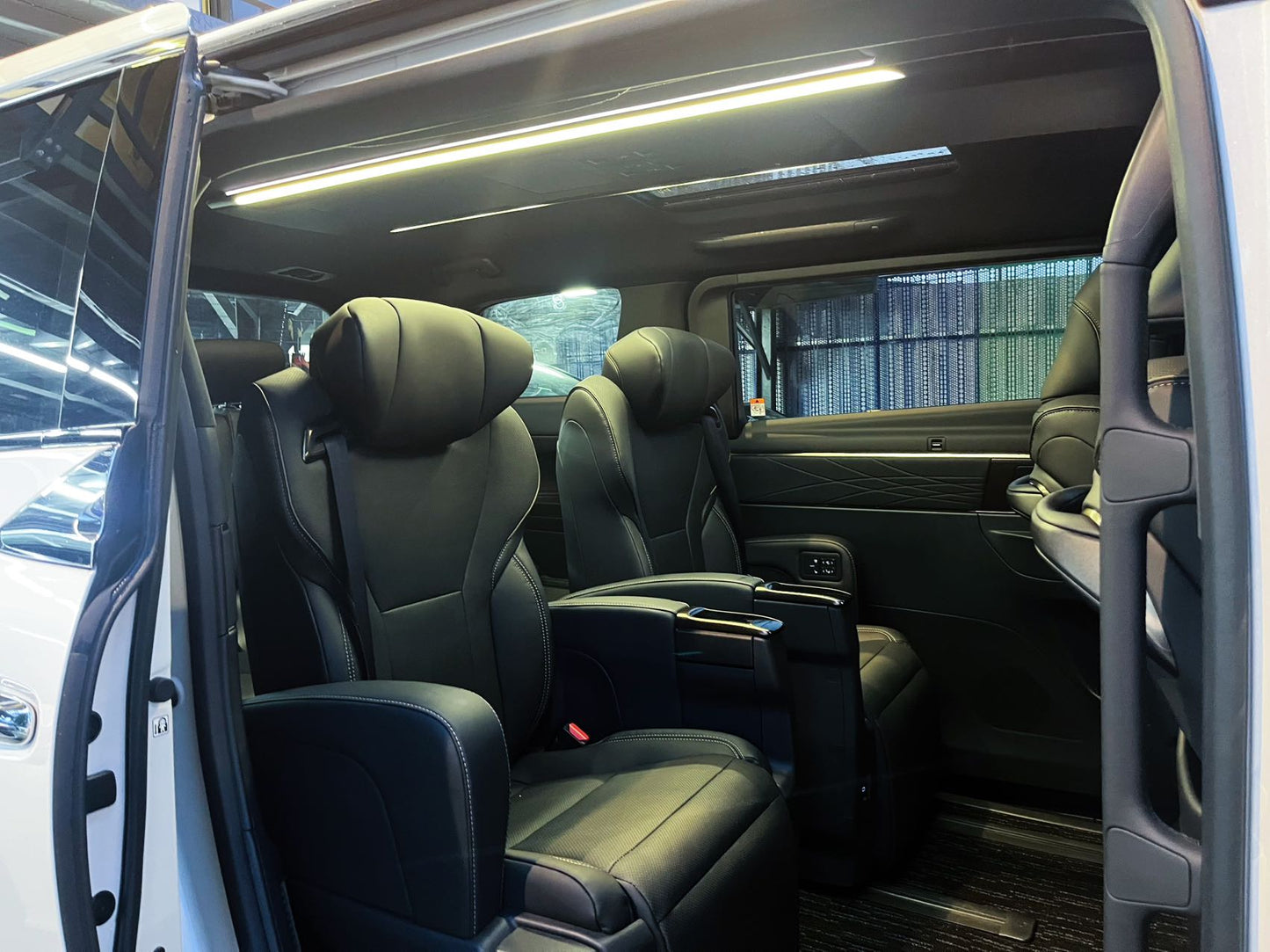 ALPHARD (Y'2024 O'0 KM'5,279 WHITE AT)