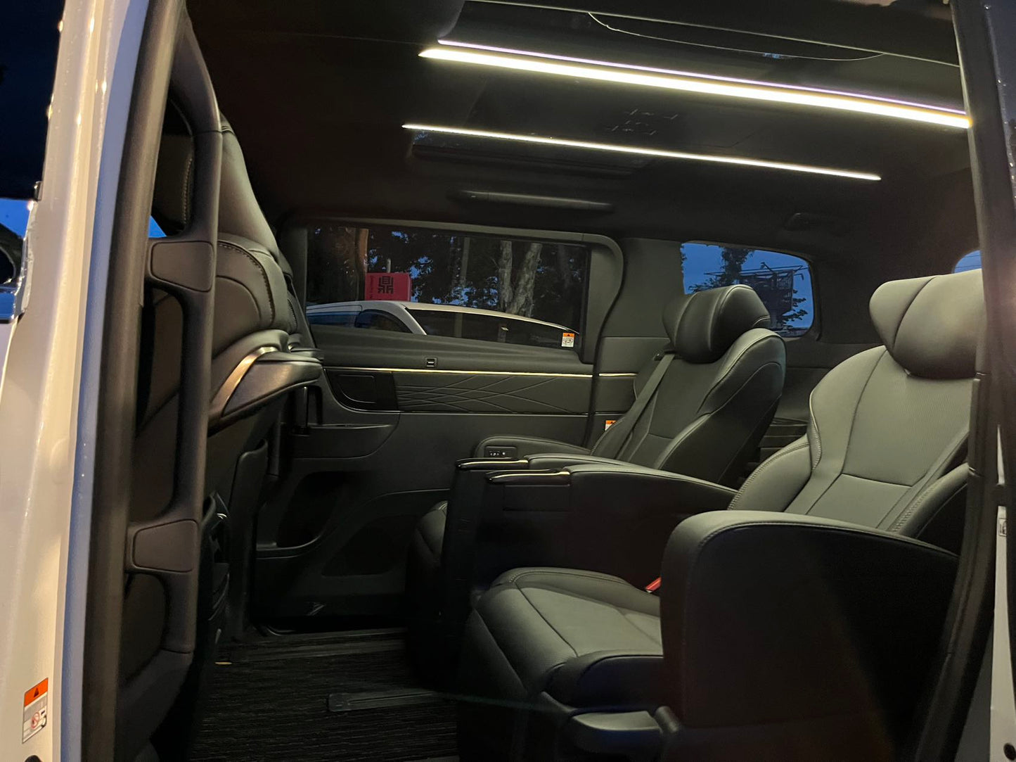 ALPHARD (Y'2024 O'0 KM'788 WHITE AT)