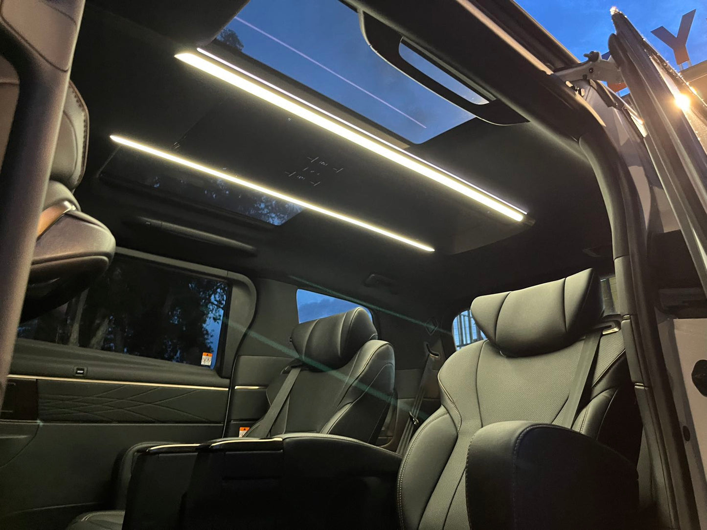 ALPHARD (Y'2024 O'0 KM'788 WHITE AT)
