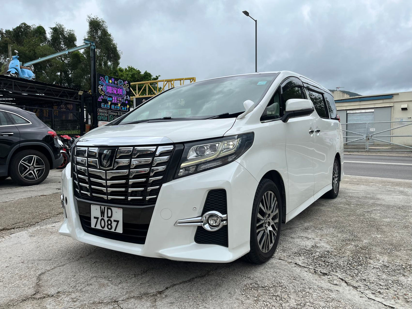 ALPHARD (Y'2017 O'1 KM'118,363 WHITE AT)