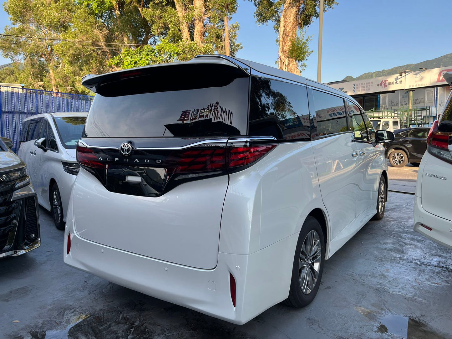 ALPHARD (Y'2024 O'0 KM'2,113 WHITE AT)