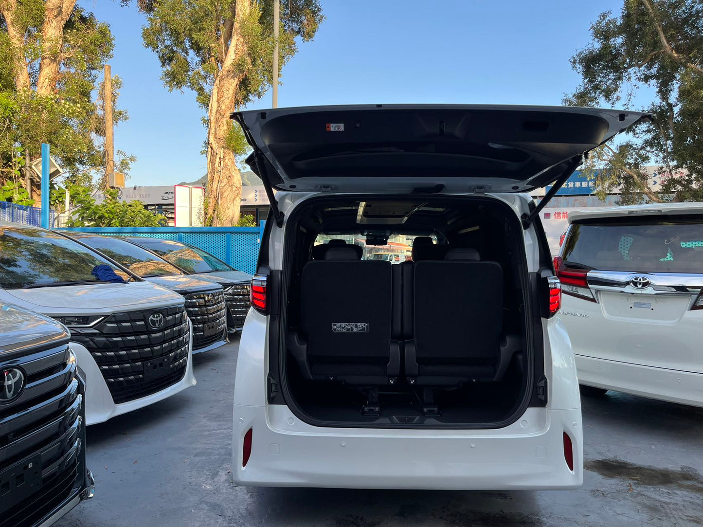 ALPHARD (Y'2024 O'0 KM'2,113 WHITE AT)