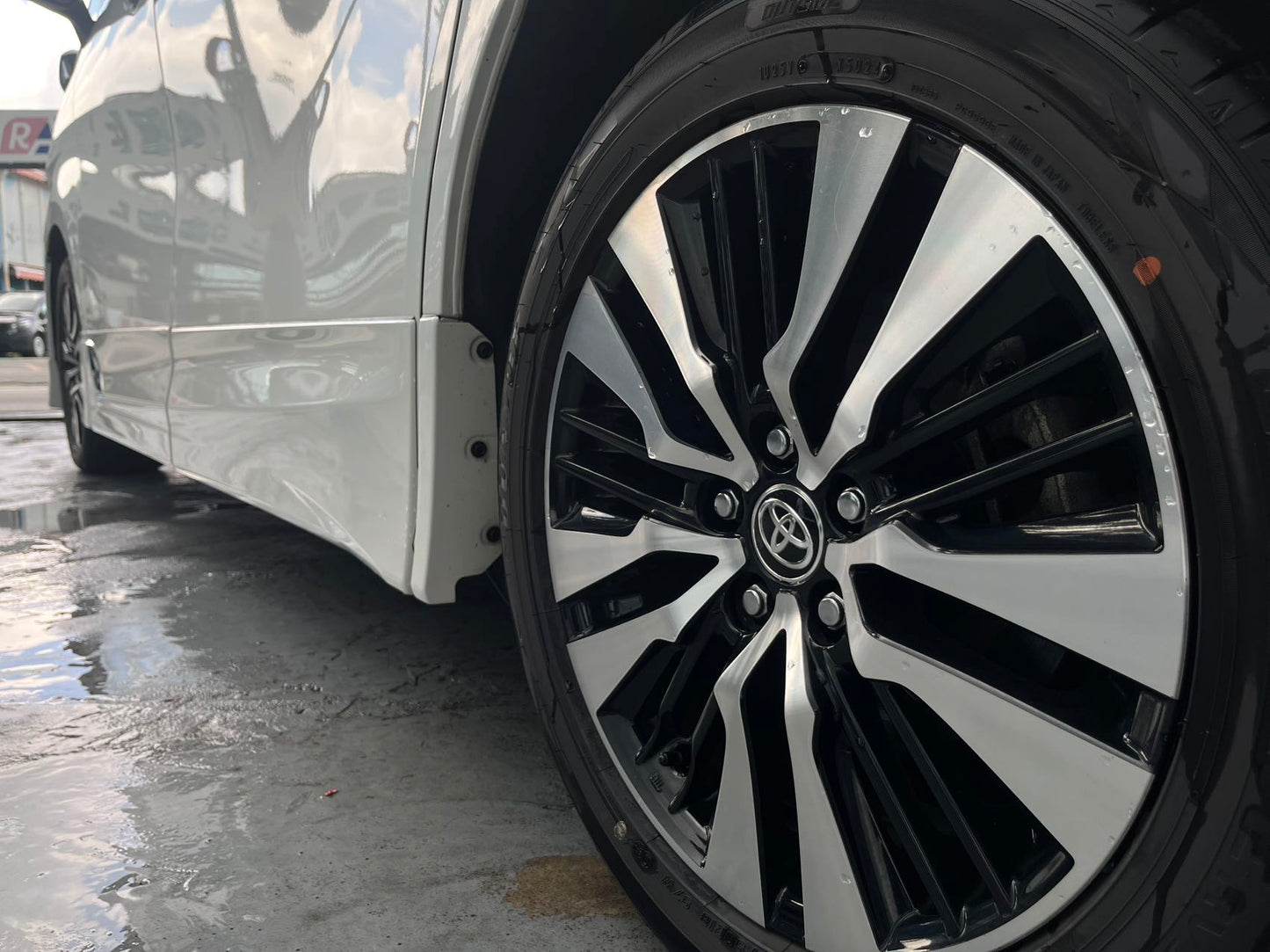 ALPHARD (Y'2020 O'0 KM'33,132 WHITE AT)