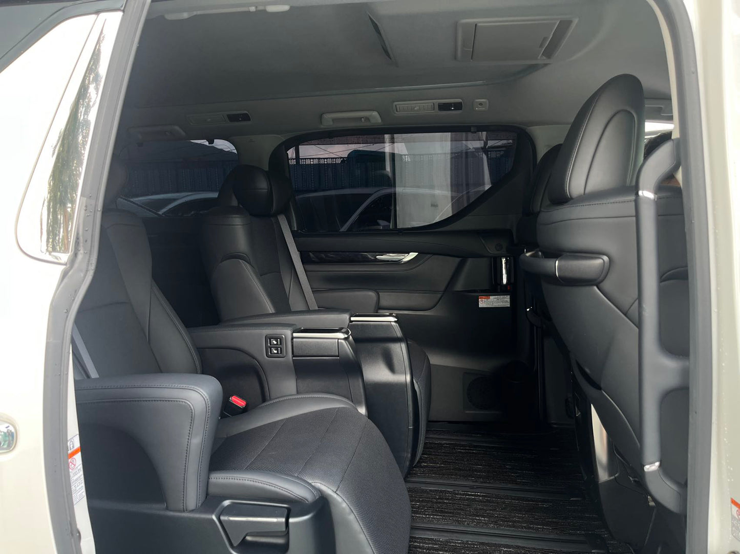 ALPHARD (Y'2020 O'0 KM'33,132 WHITE AT)