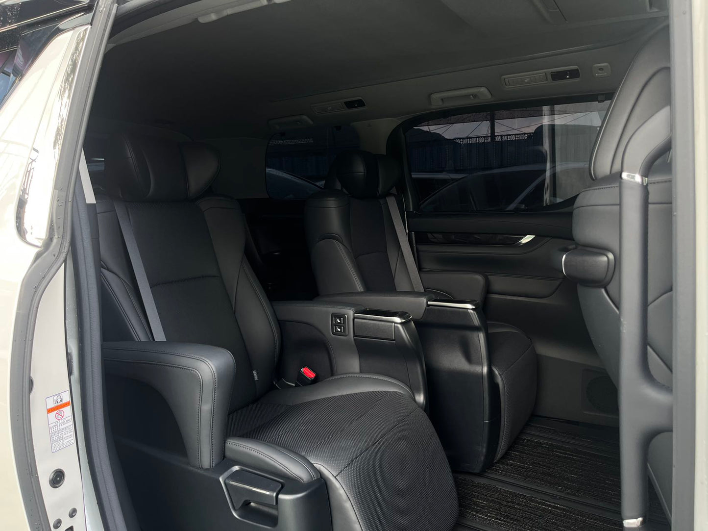 ALPHARD (Y'2020 O'0 KM'33,132 WHITE AT)