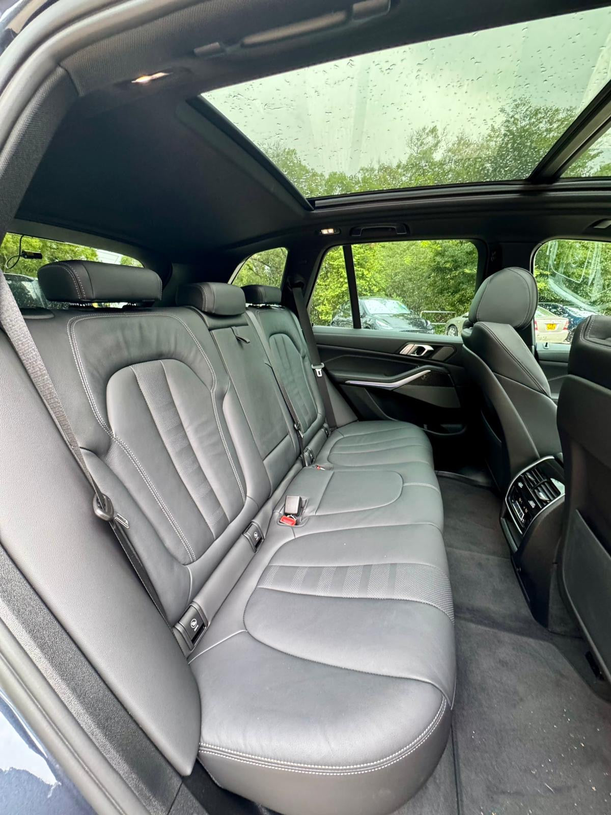 X5 M50iA (Y'2022 O'2 KM'9,999 GREY AT)
