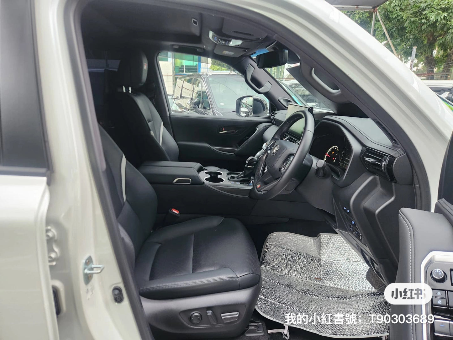 LAND CRUISER GR (Y'2023 O'0 KM'2,000 WHITE AT)