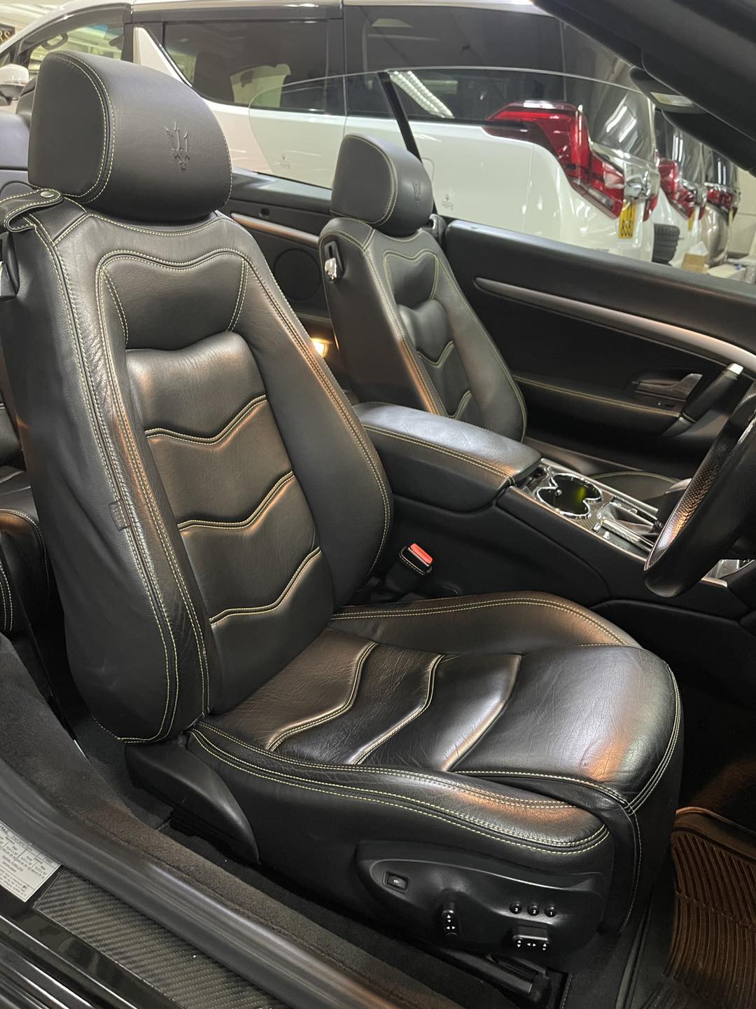 GRANTURISMO S CABRIO (Y'2012 KM'52,000 C'BLACK AT)
