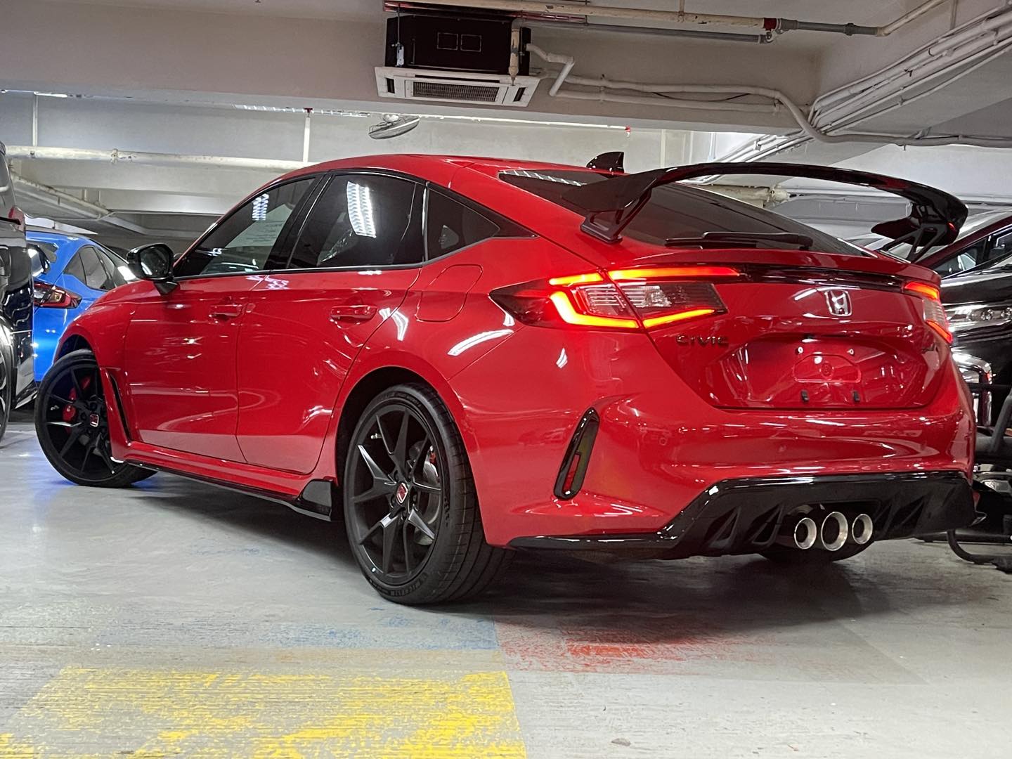 CIVIC TYPE R FL5 (Y'2025 RED MT)