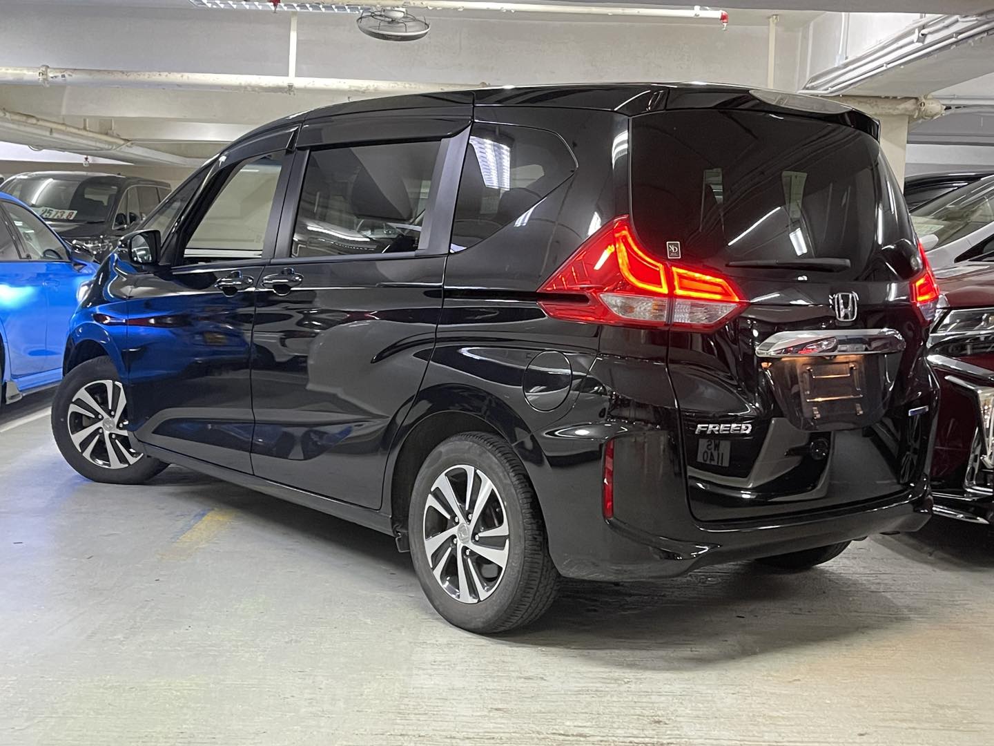 FREED HYBRID EX (Y'2017 BLACK AT)