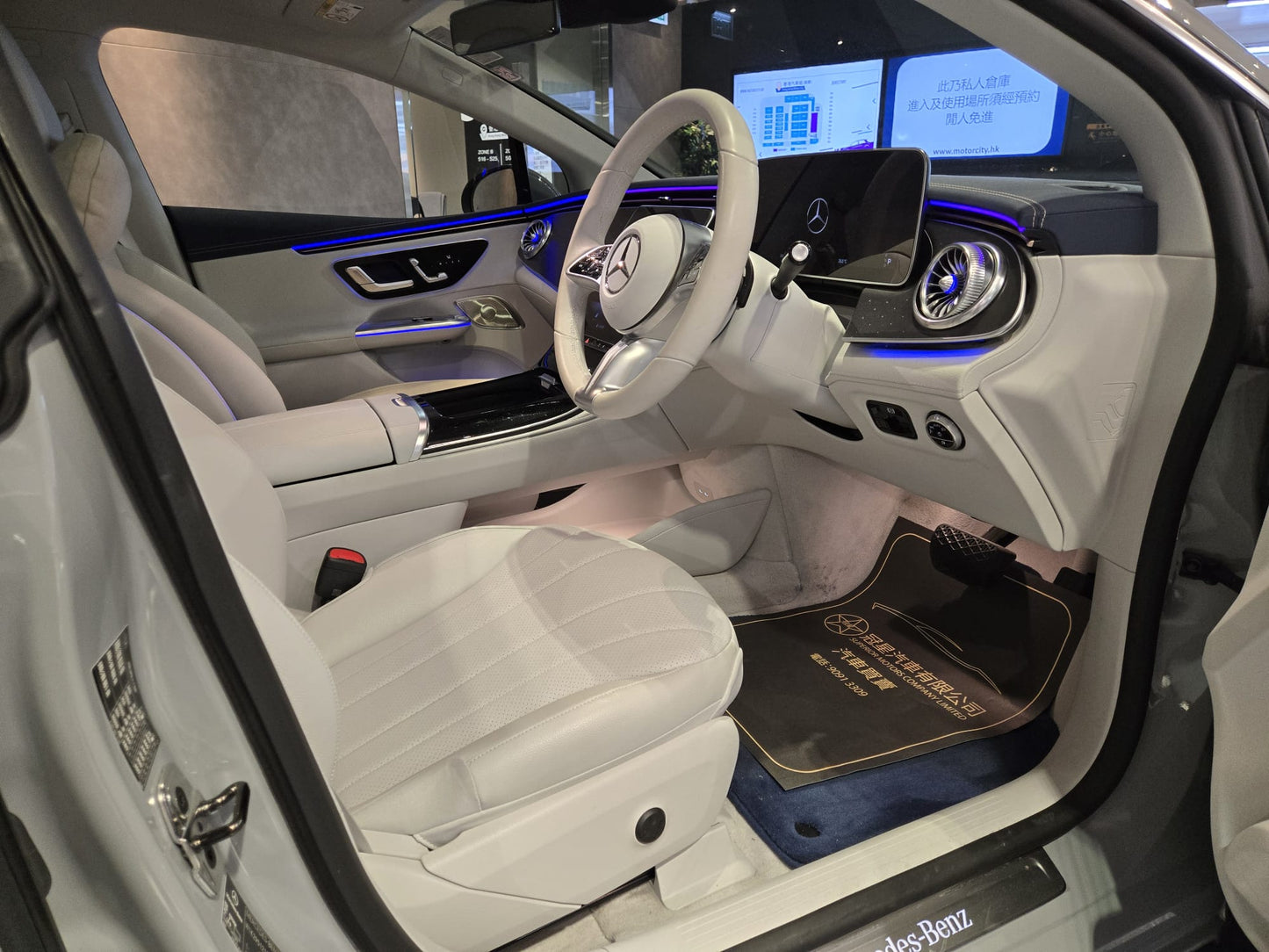 EQE 350+ (Y'2022 O'1 KM'15,000 GRAY AT)