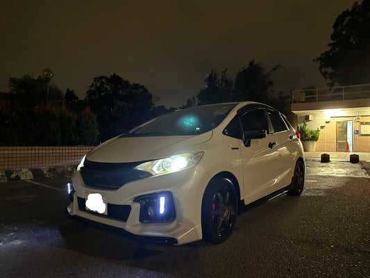 FIT GP5 HYBRID (Y'2014 O'1 KM'110,000 WHITE AT)