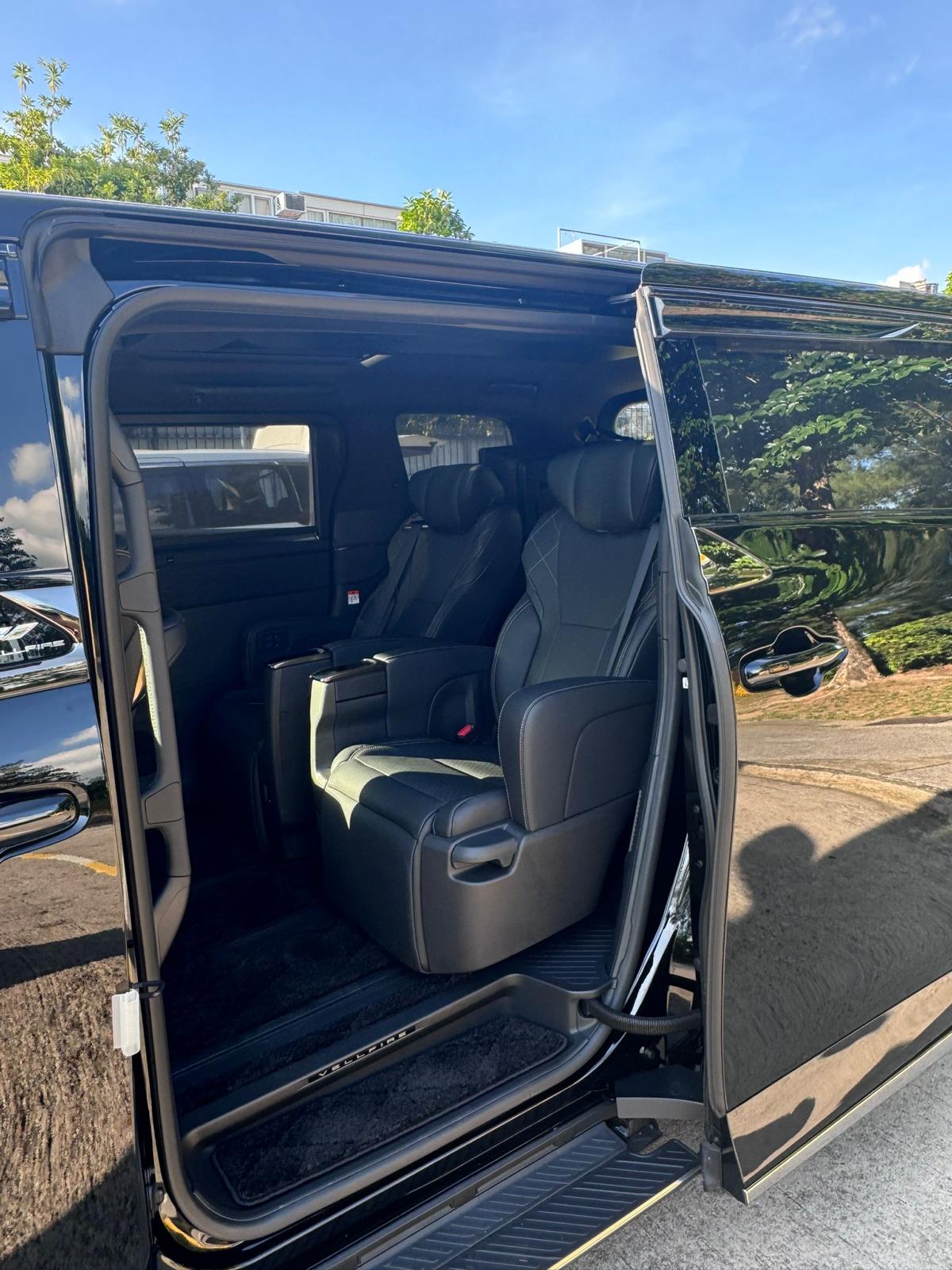 VELLFIRE 2.4 TURBO (Y'2024 O'0 KM'0 BLACK AT)