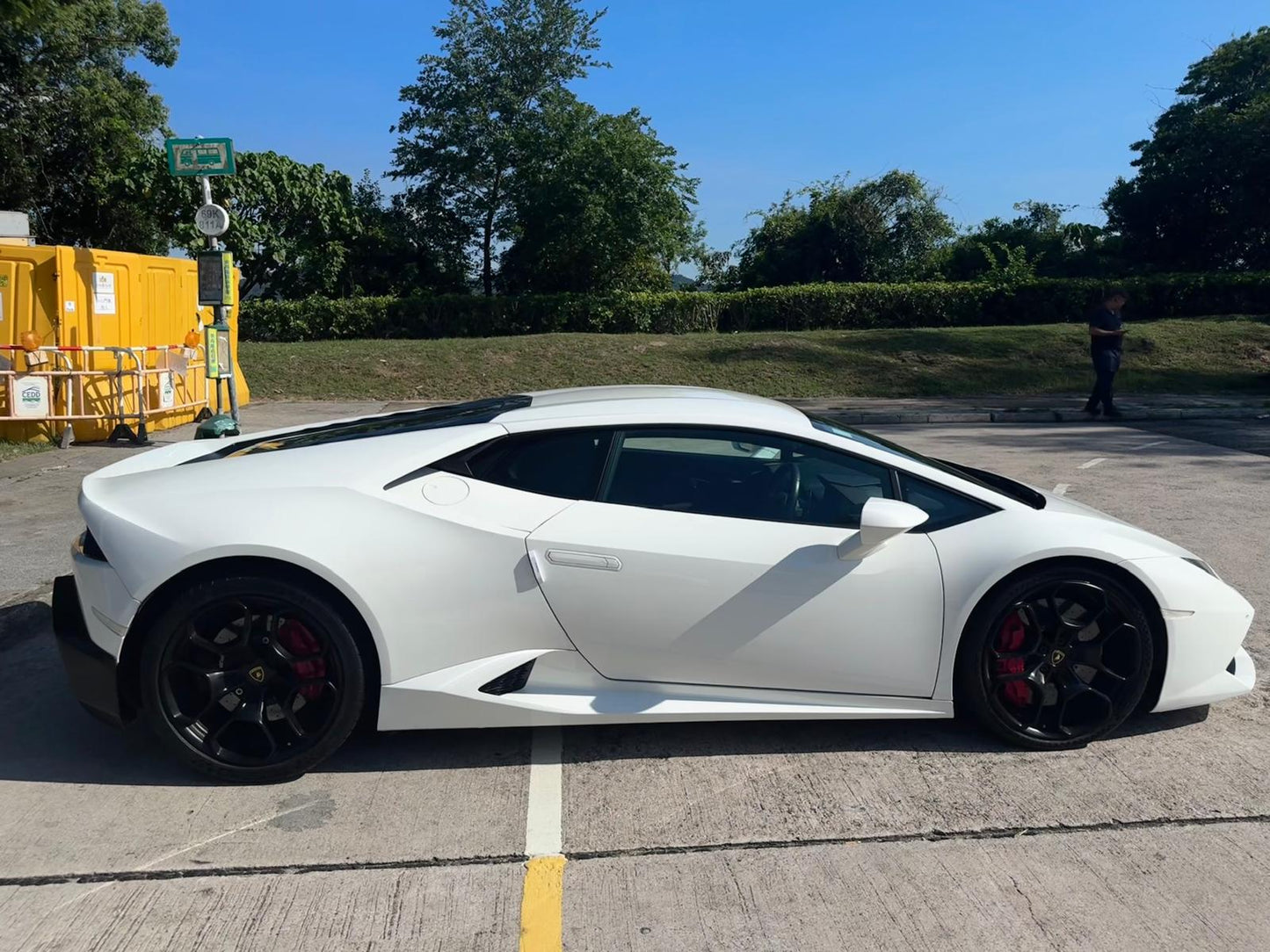 HURACAN LP610-4 (Y'2015 O'3 KM'23,999 WHITE AT)