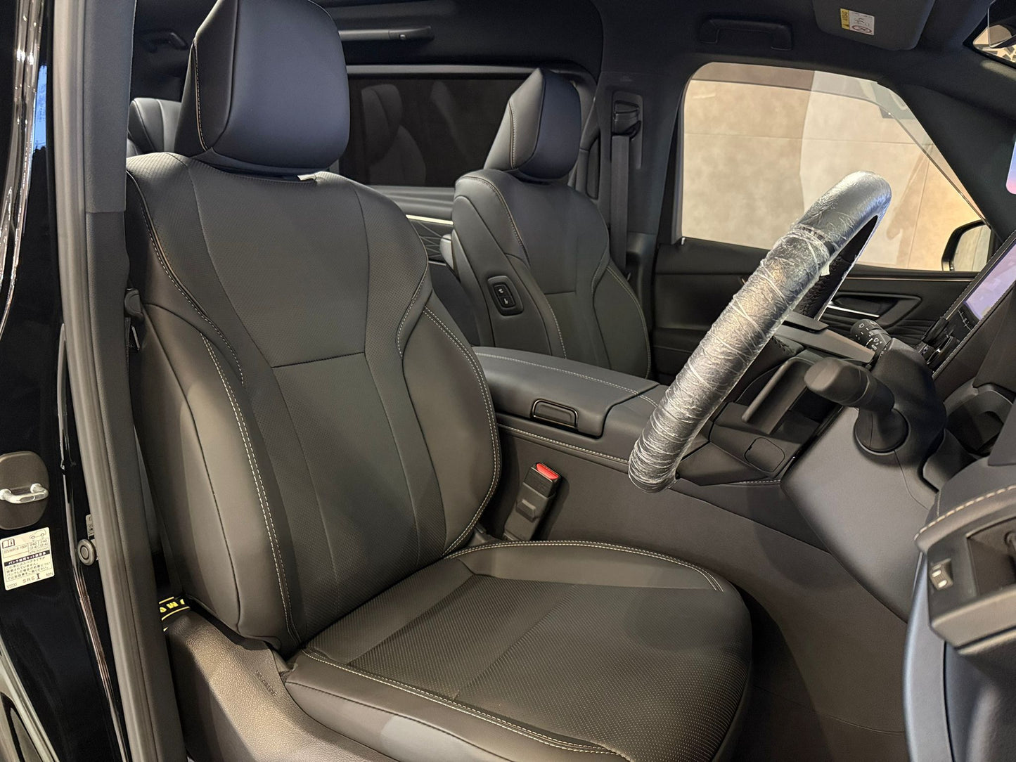 ALPHARD HEV (Y'2025 O'0 KM'900 BLACK AT)