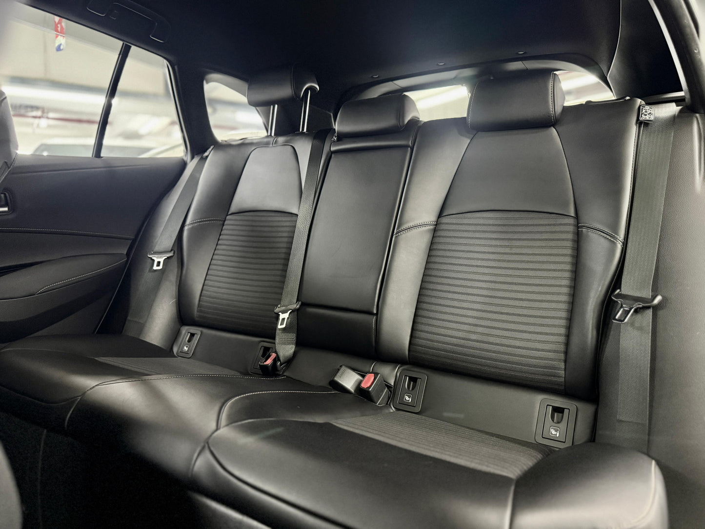 COROLLA TOURING HYBRID WXB (Y'2021 WHITE AT)
