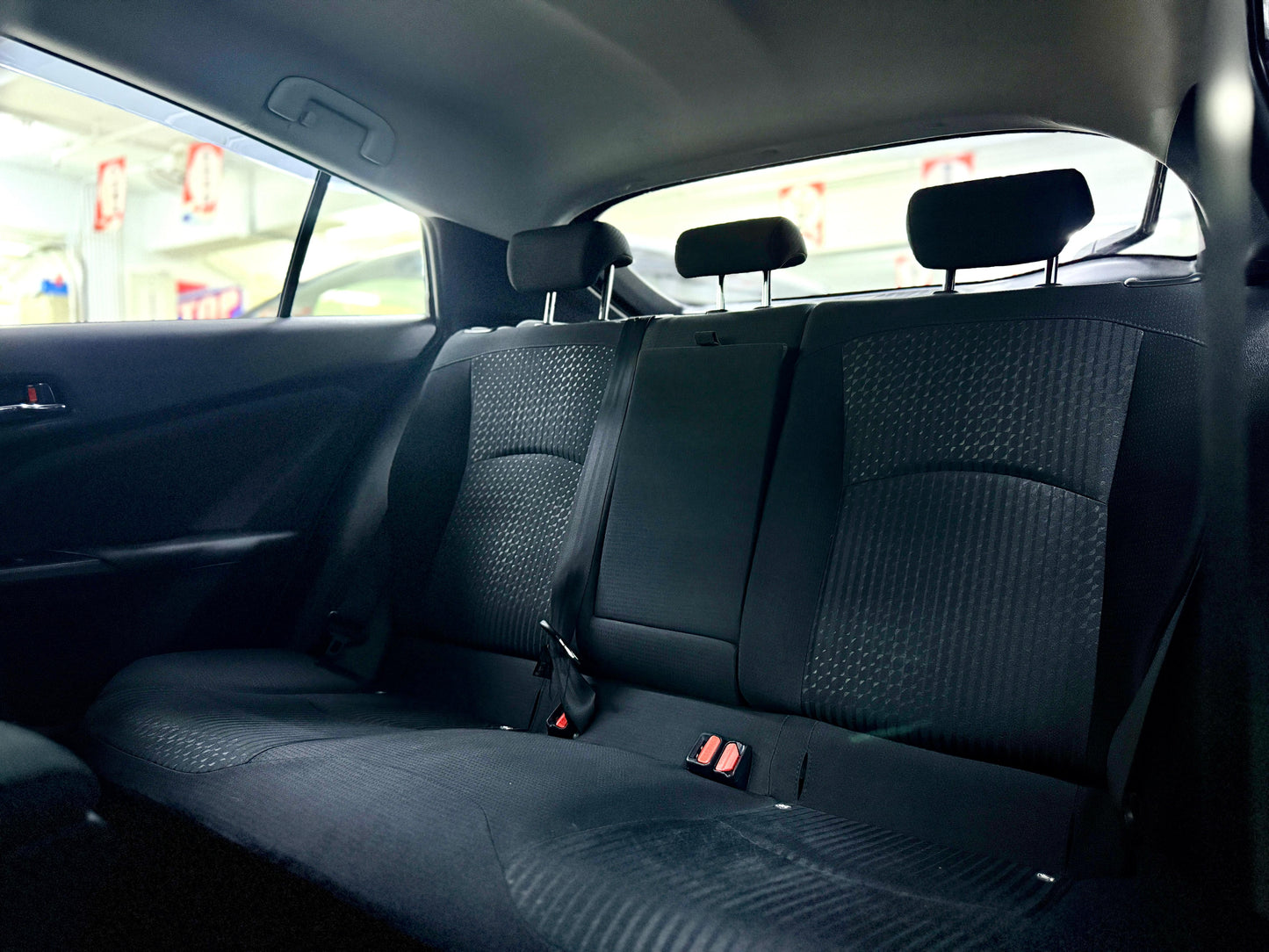 PRIUS HYBRID (Y'2018 BLACK AT)