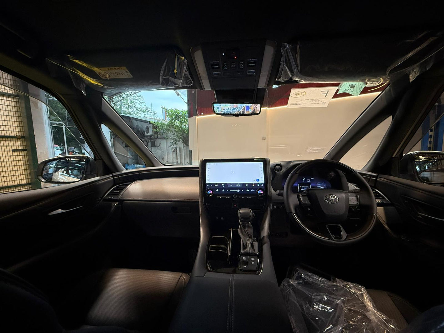 ALPHARD 2.5Z 250 (Y'2025 BLACK AT)