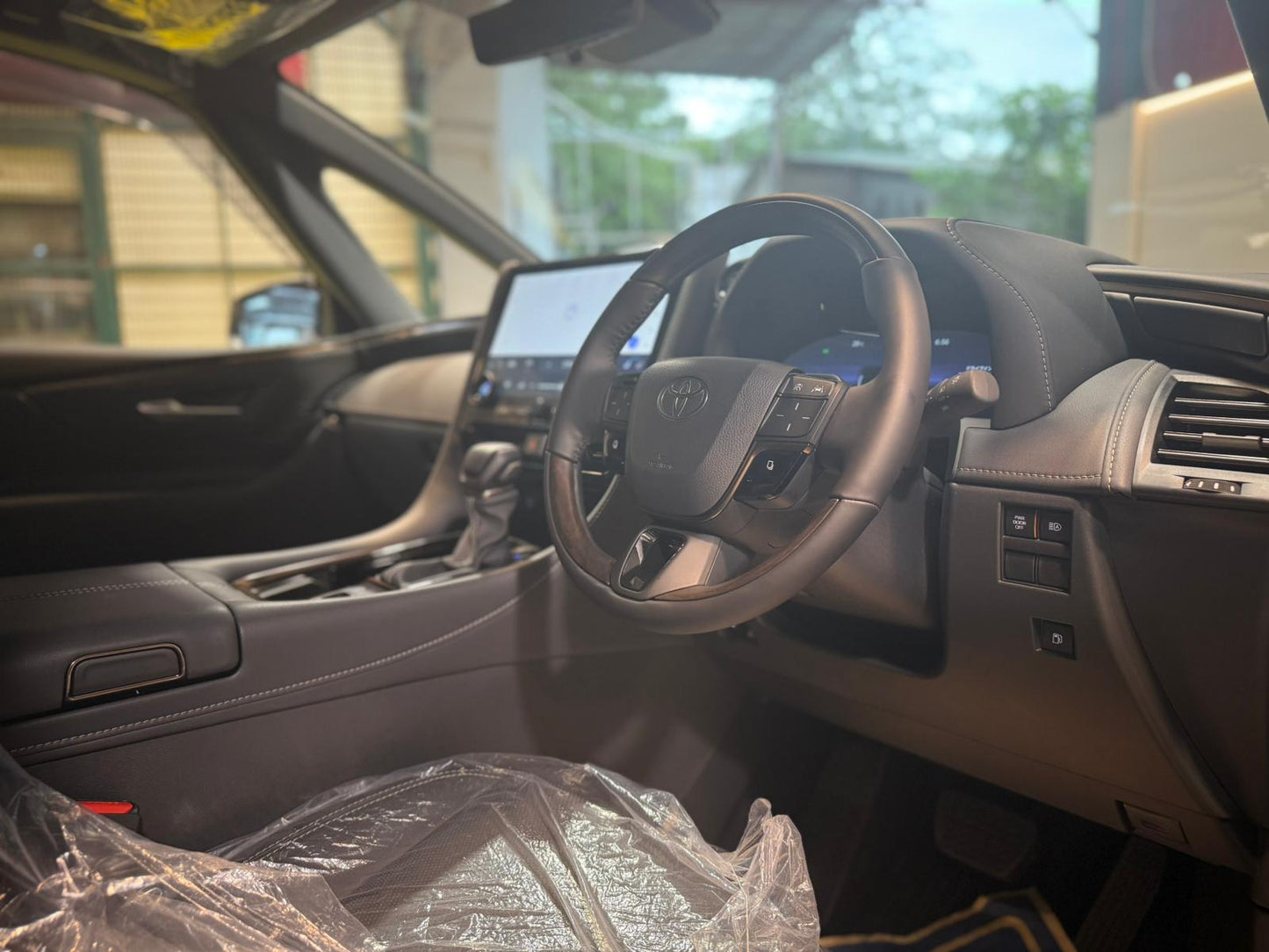 ALPHARD 2.5Z 250 (Y'2025 BLACK AT)