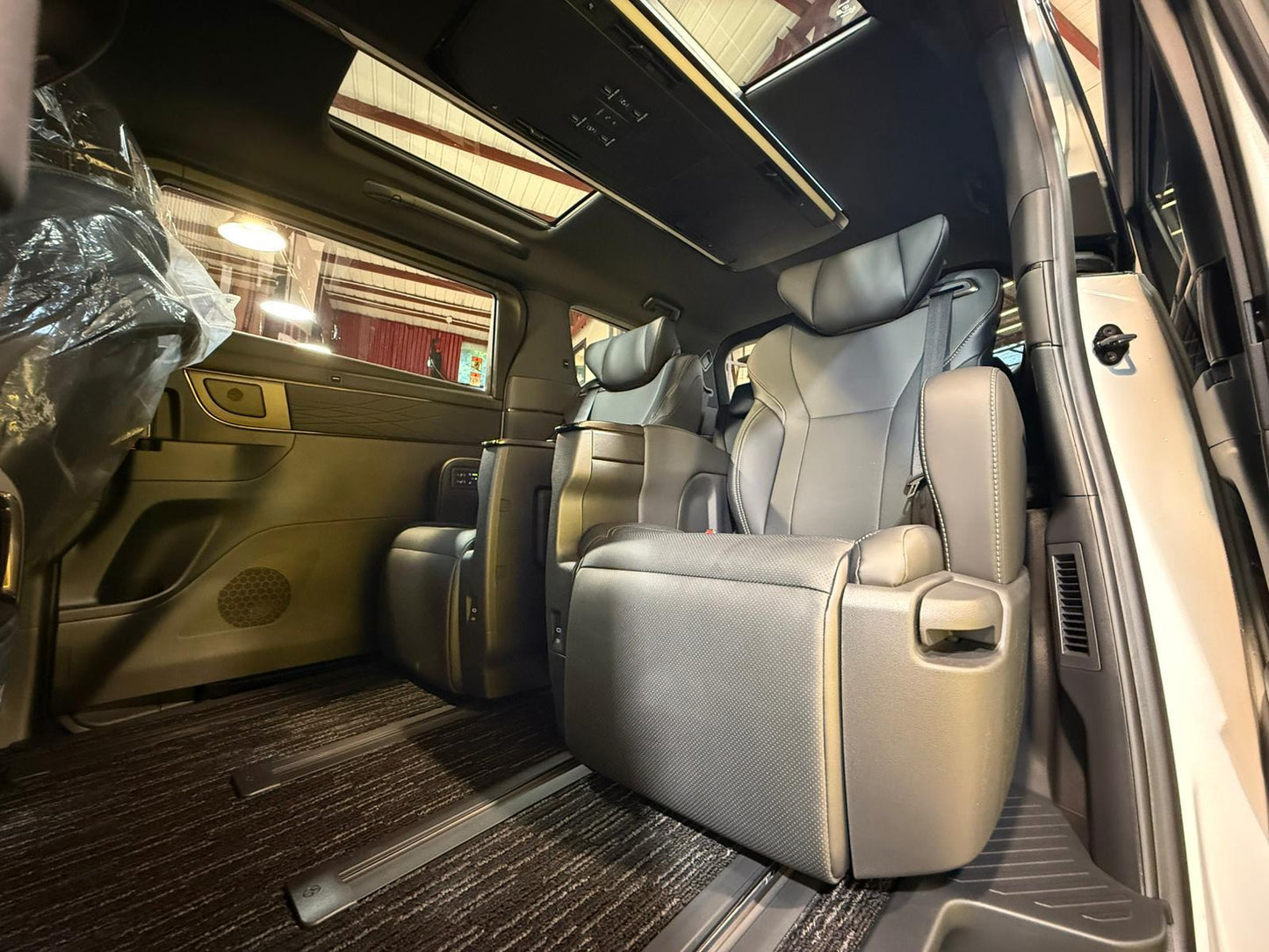 ALPHARD 2.5Z 250 (Y'2025 BLACK AT)