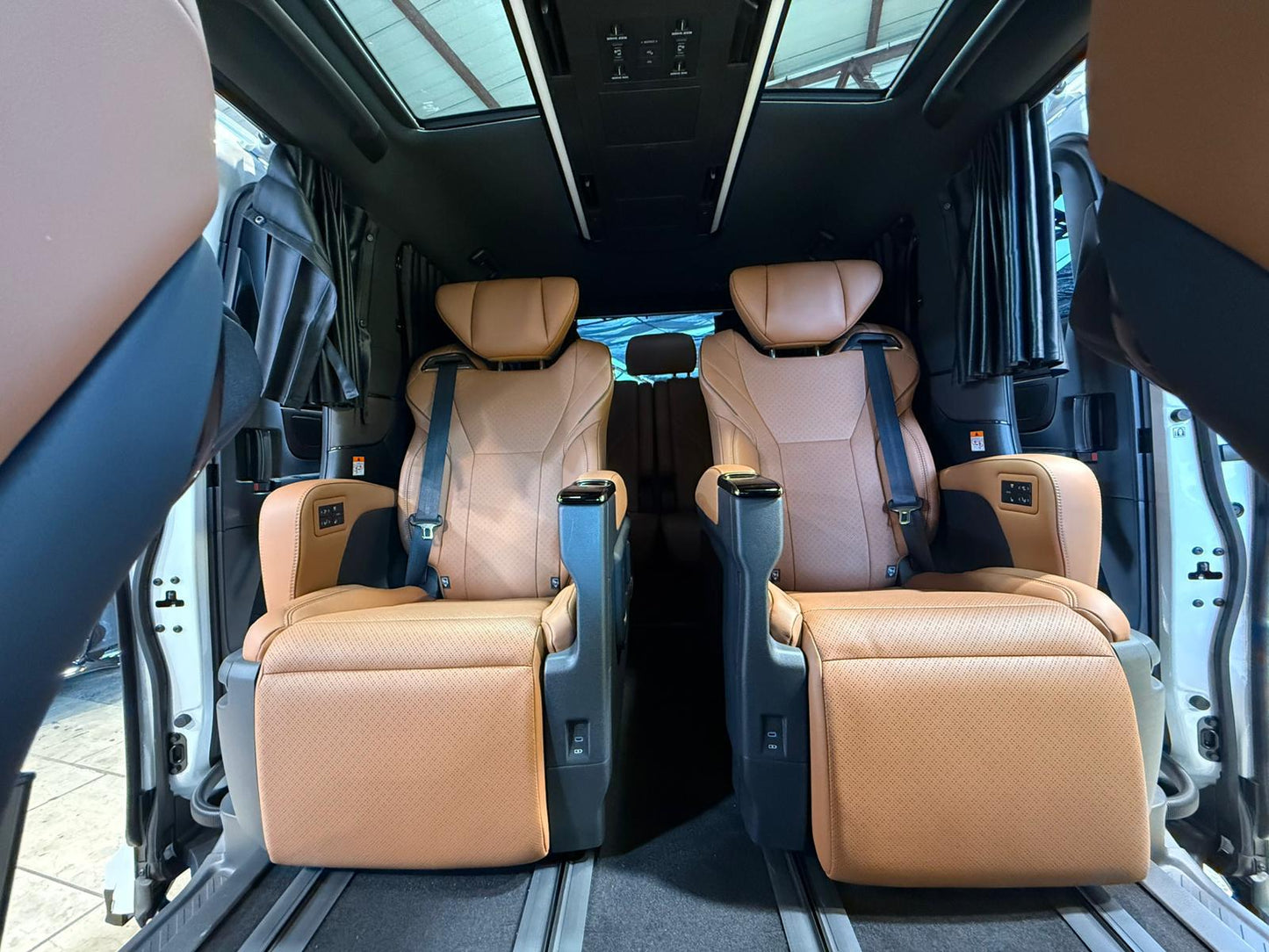 VELLFIRE 2.4 TURBO PREMIER (Y'2025 WHITE AT)