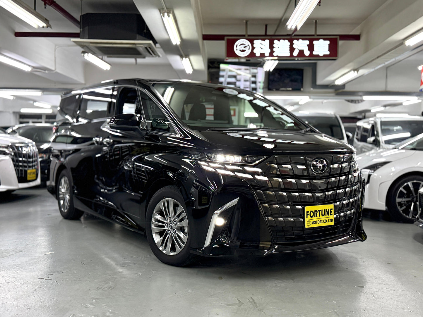 ALPHARD 2.5Z (Y'2025 BLACK AT)