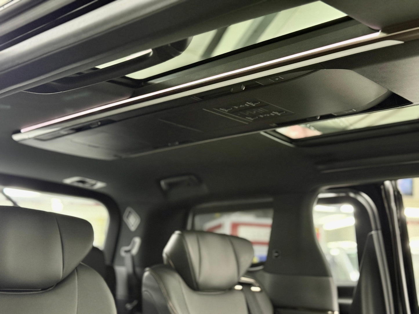 ALPHARD 2.5Z (Y'2025 BLACK AT)