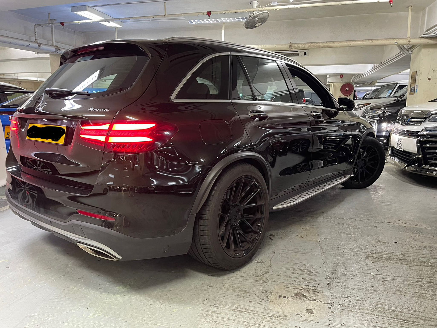 GLC250 4MATIC AMG (Y'2019 O'0 BLACK AT)